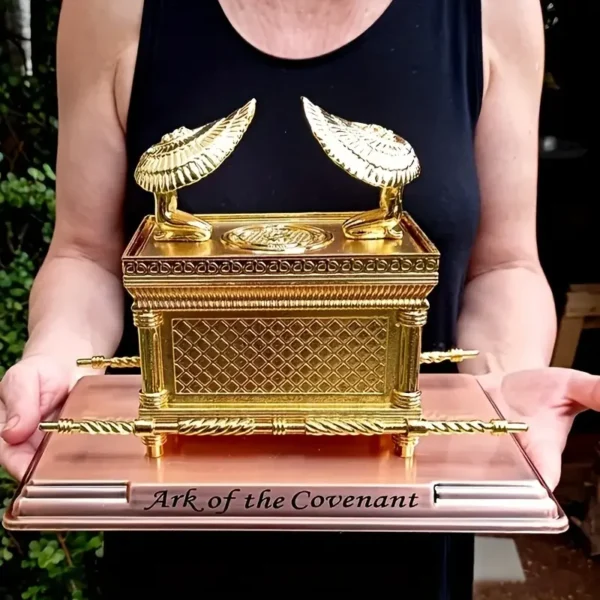 Figurine Ark Of The Covenant Golden