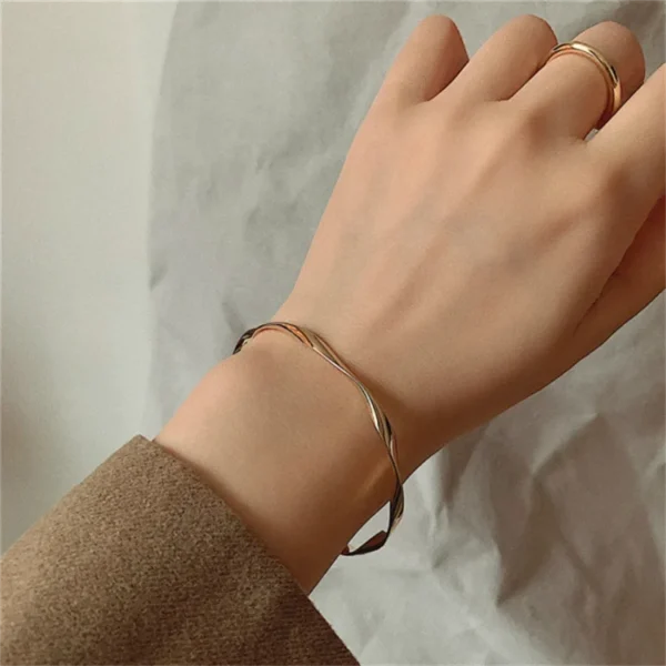 Bangle Gold Color Glossy - Image 3