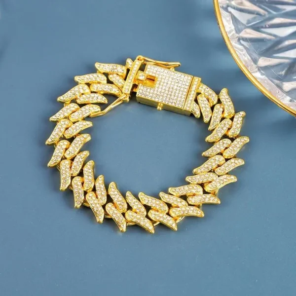 Luxury Designer Thorn Cat Dog Collars - Image 4